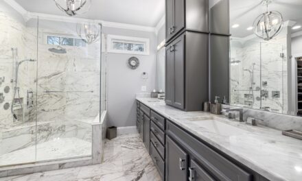 Elegance Unveiled: A Luxurious Bathroom Escape